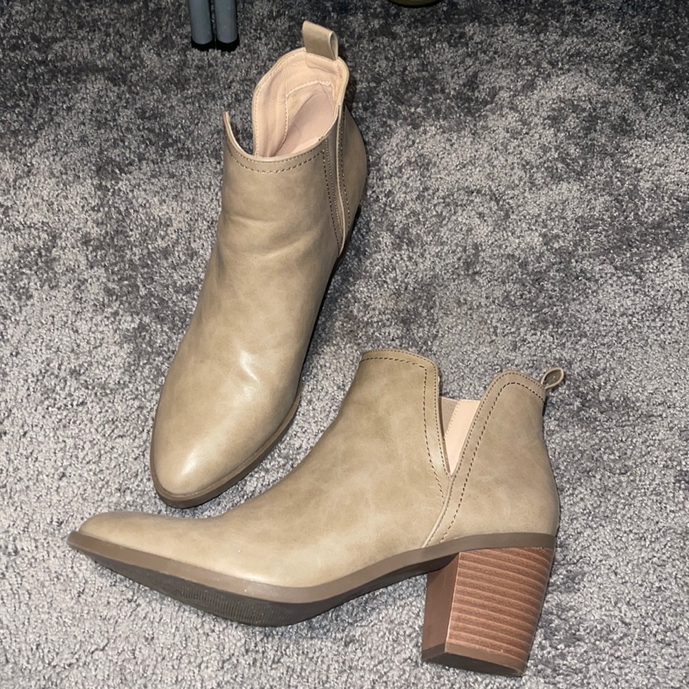 Womens Tan Booties